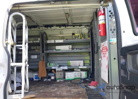 2015 Chevrolet Express 2500 Work Van z USA, uszkodzony, nr VIN 1GCWGFCF6F1277697